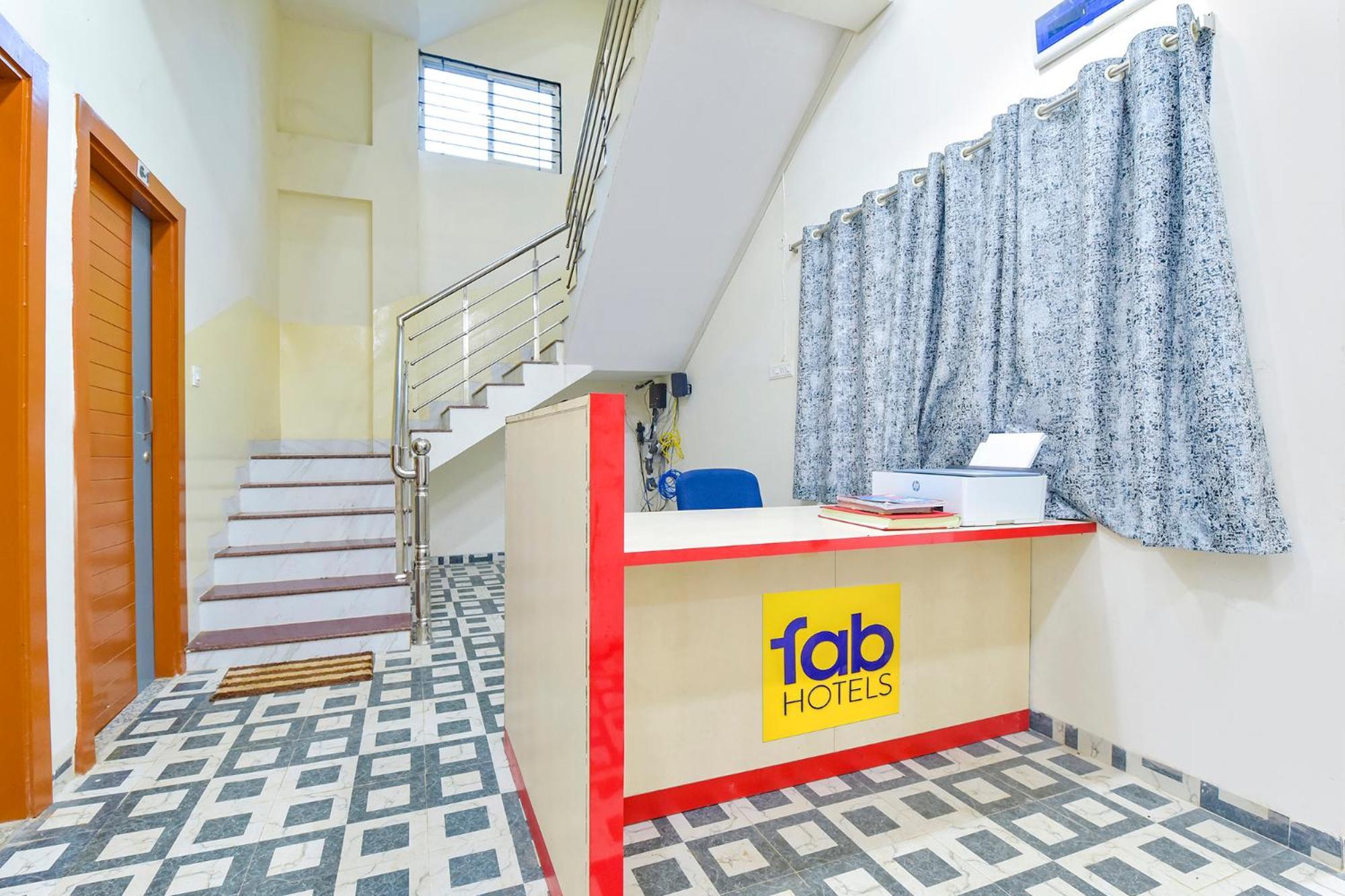Fabhotel Grand Embassy インドール エクステリア 写真