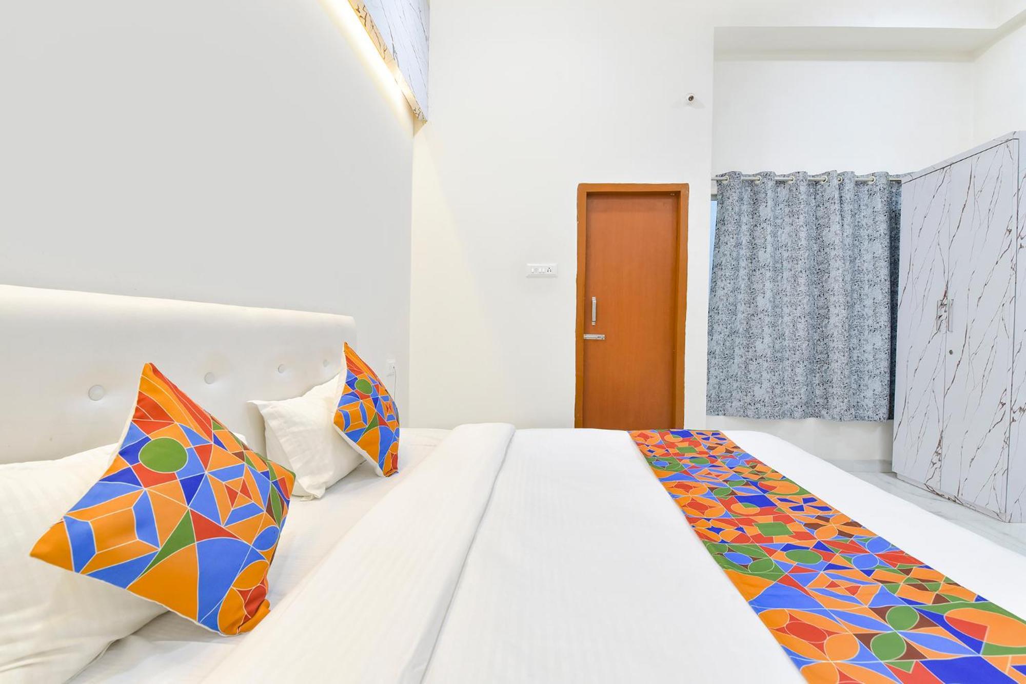 Fabhotel Grand Embassy インドール エクステリア 写真