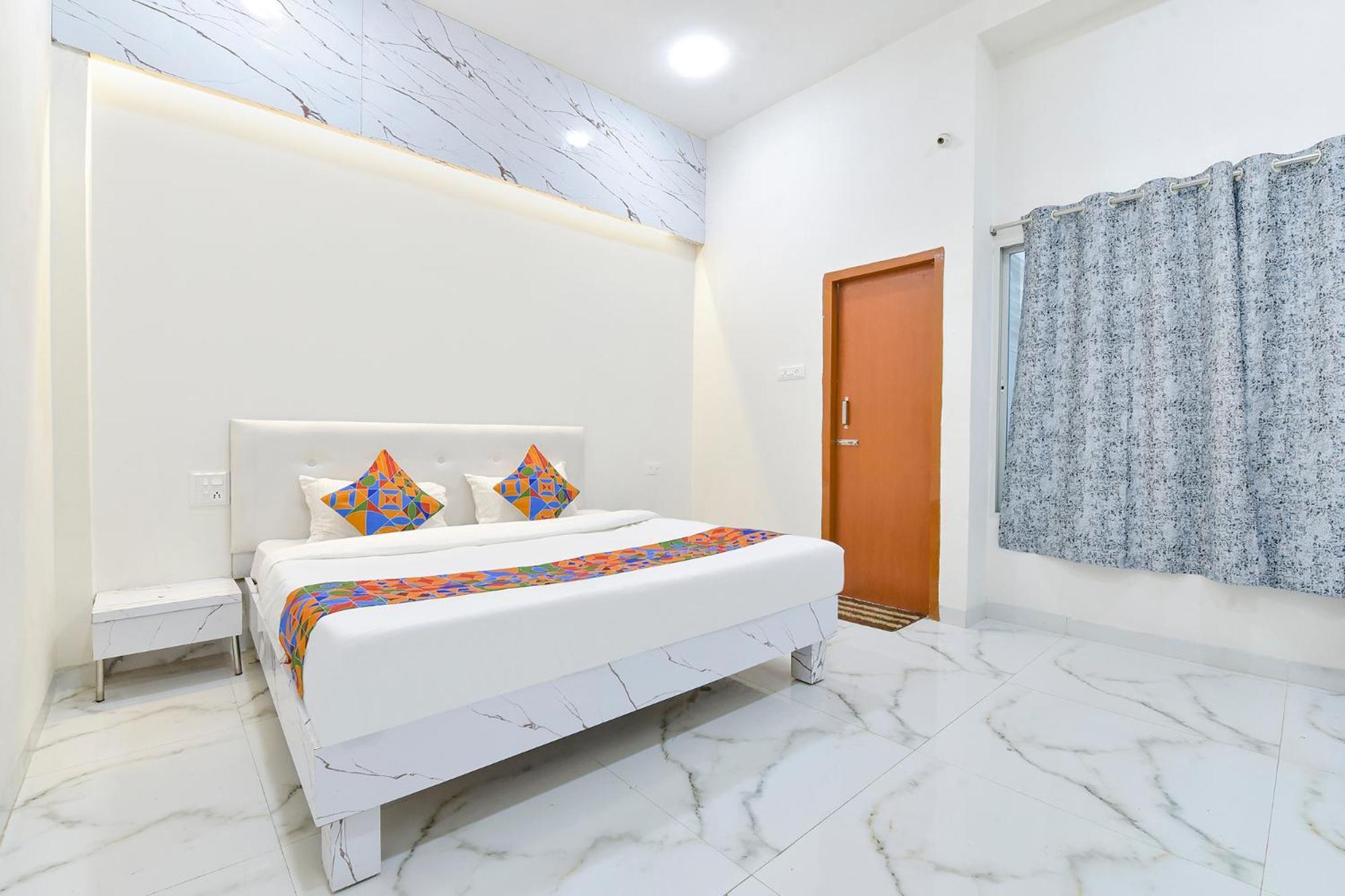 Fabhotel Grand Embassy インドール エクステリア 写真