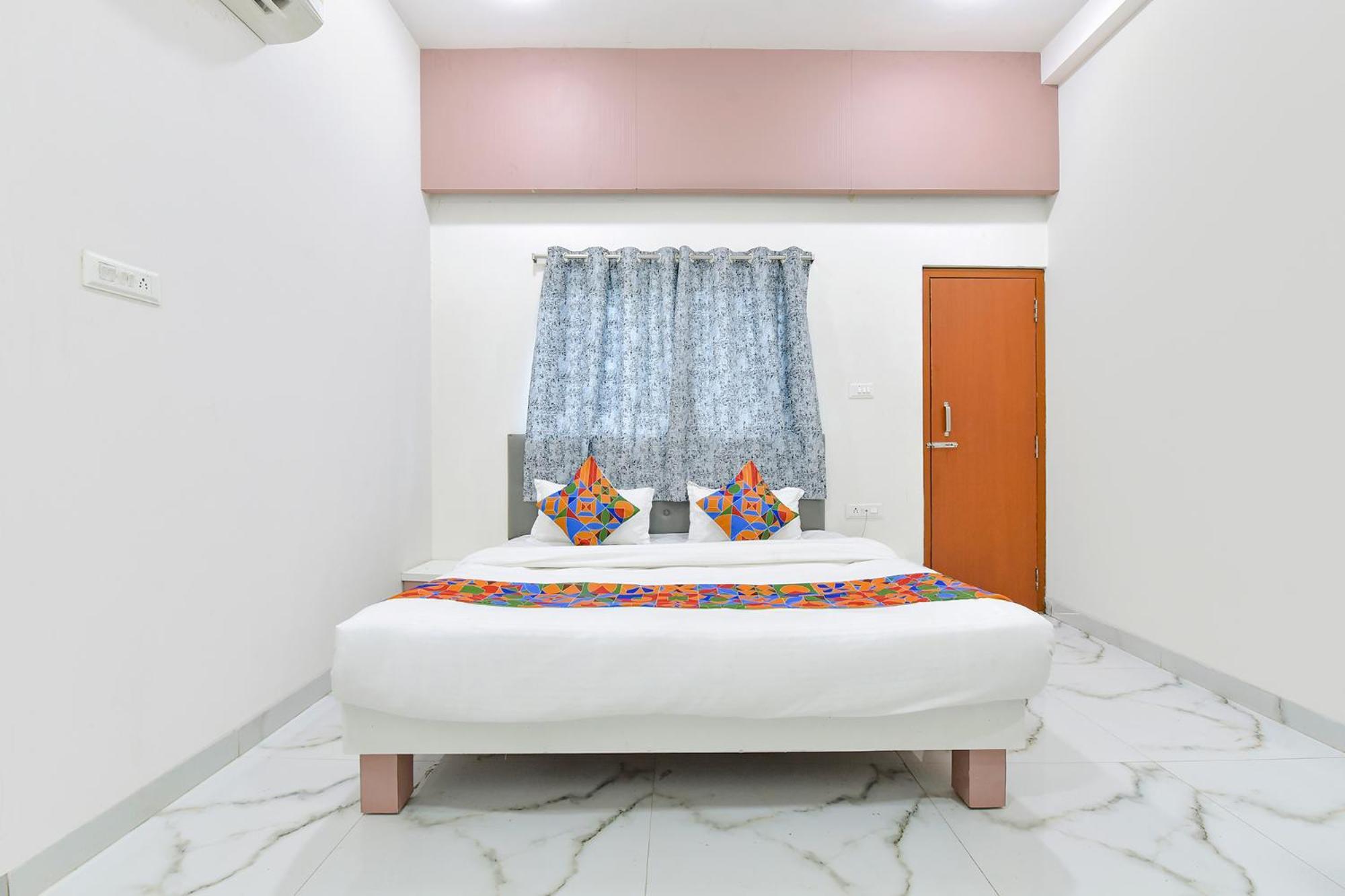 Fabhotel Grand Embassy インドール エクステリア 写真